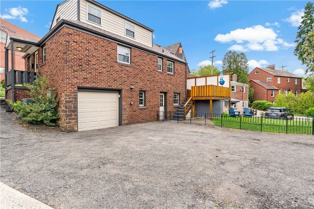 158 Old Clairton Road, Pleasant Hills, PA 15236