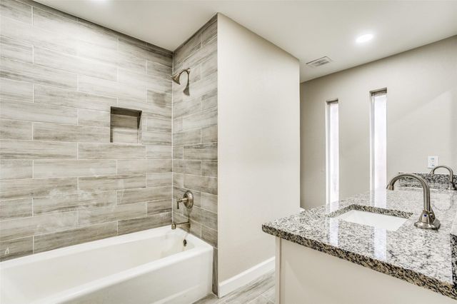 702 Chestnut Drive, Arlington, TX 76012