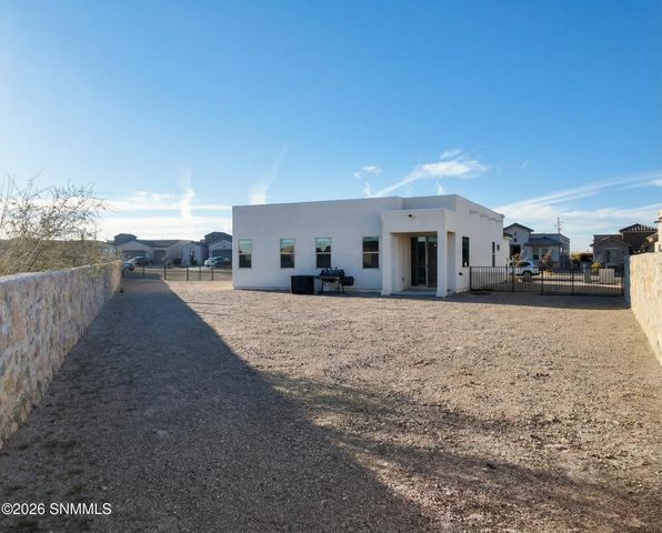 4302 Tawny Park Road, Las Cruces, NM 88011
