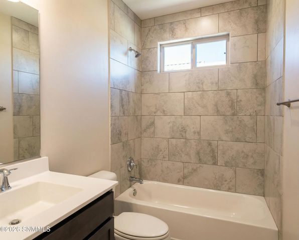 4302 Tawny Park Road, Las Cruces, NM 88011