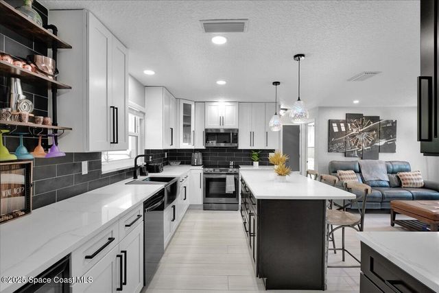 380 Nora Avenue, Merritt Island, FL 32952