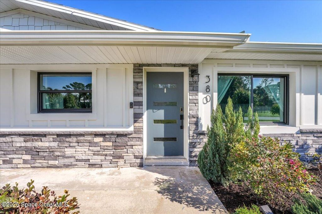 380 Nora Avenue, Merritt Island, FL 32952