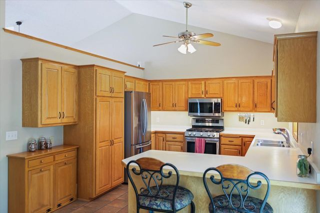 7101 91st Trail N, Brooklyn Park, MN 55445
