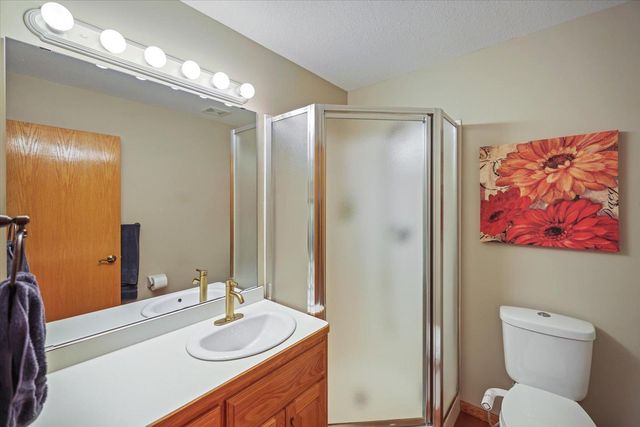 7101 91st Trail N, Brooklyn Park, MN 55445