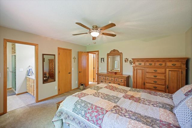 7101 91st Trail N, Brooklyn Park, MN 55445