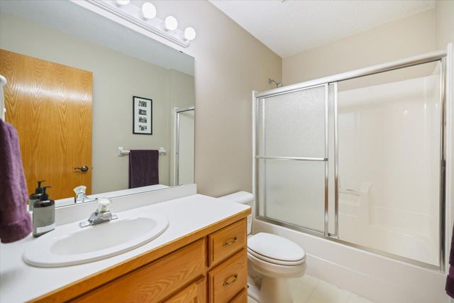 7101 91st Trail N, Brooklyn Park, MN 55445