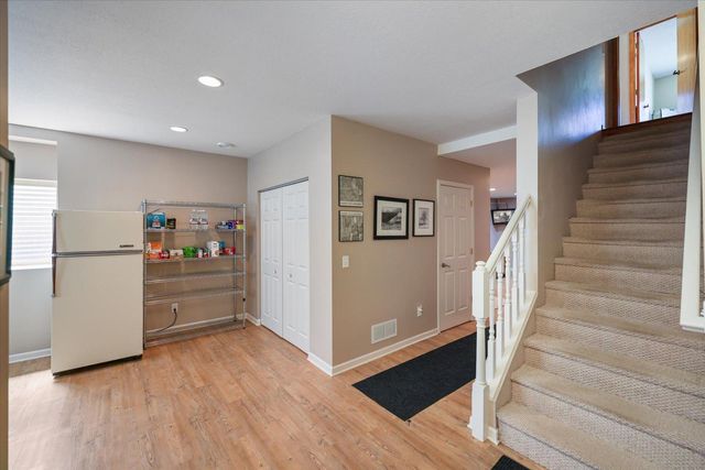 7101 91st Trail N, Brooklyn Park, MN 55445