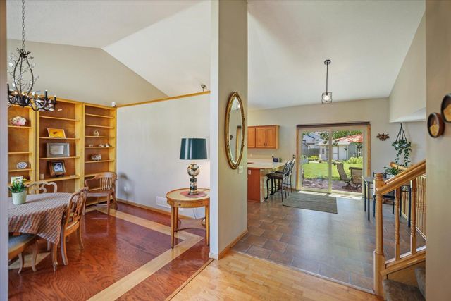 7101 91st Trail N, Brooklyn Park, MN 55445
