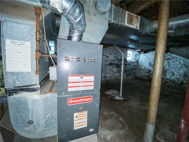 33 Finch Street, Rochester, NY 14613