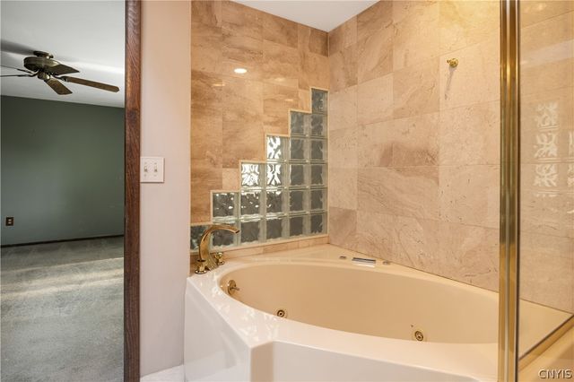 8027 Thyme Circle, Clay, NY 13090