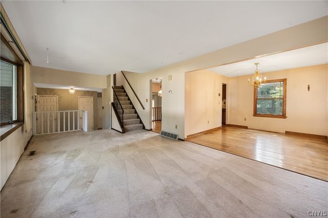 8027 Thyme Circle, Clay, NY 13090