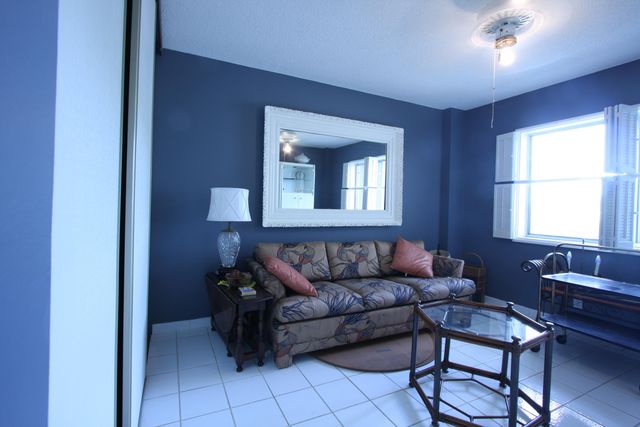 6768 N 10th Avenue N 303, Lake Worth, FL 33467