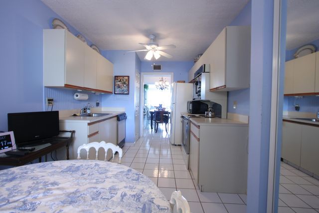 6768 N 10th Avenue N 303, Lake Worth, FL 33467