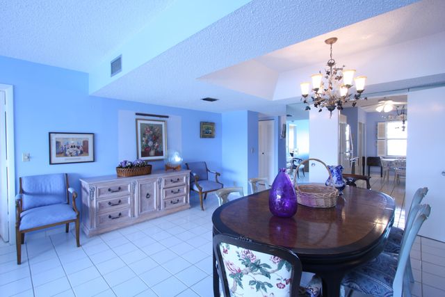 6768 N 10th Avenue N 303, Lake Worth, FL 33467