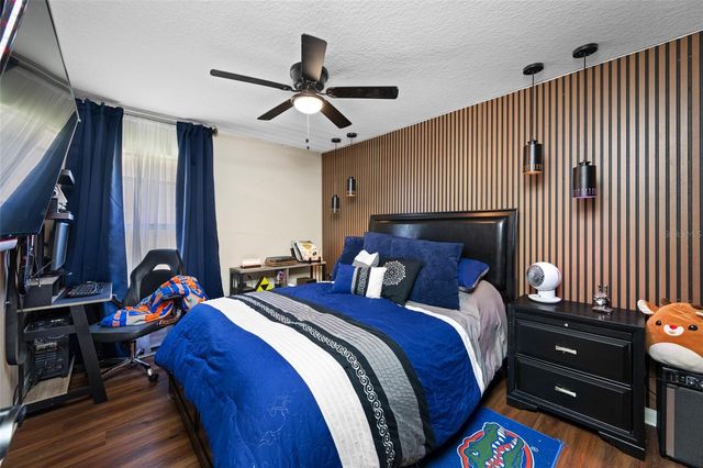 19254 FISHERMANS BEND DRIVE, Lutz, FL 33558