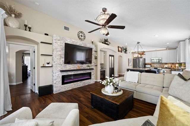 19254 FISHERMANS BEND DRIVE, Lutz, FL 33558