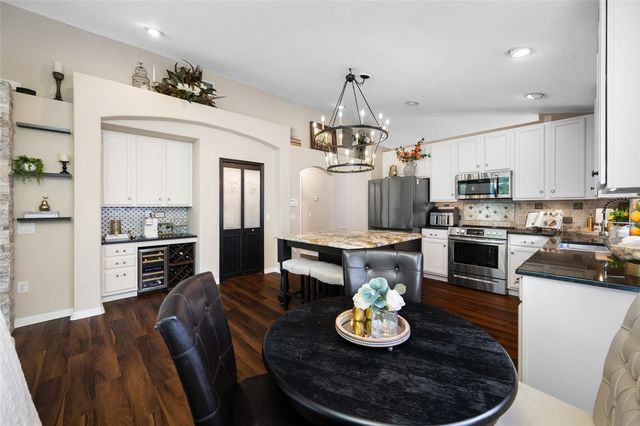 19254 FISHERMANS BEND DRIVE, Lutz, FL 33558