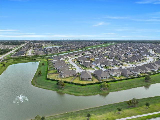 4827 Stoney Terrace Trail, Baytown, TX 77521