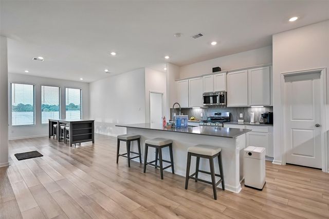 4827 Stoney Terrace Trail, Baytown, TX 77521
