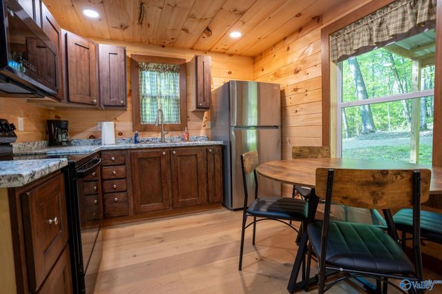 1140 County Road 797, Valley Head, AL 35989
