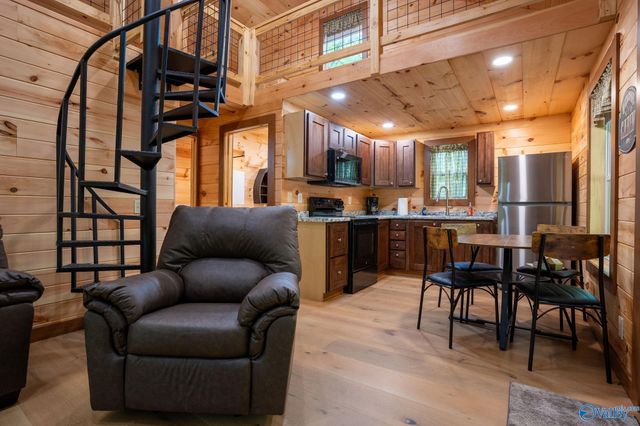 1140 County Road 797, Valley Head, AL 35989