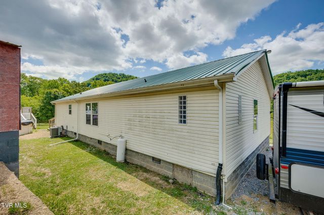 400 Cassard Lane, Gate City, VA 24251