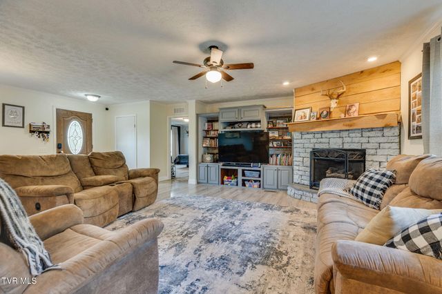 400 Cassard Lane, Gate City, VA 24251