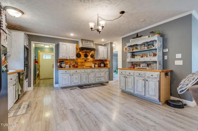 400 Cassard Lane, Gate City, VA 24251