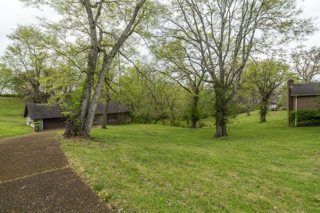 701 Preston Rd, Antioch, TN 37013