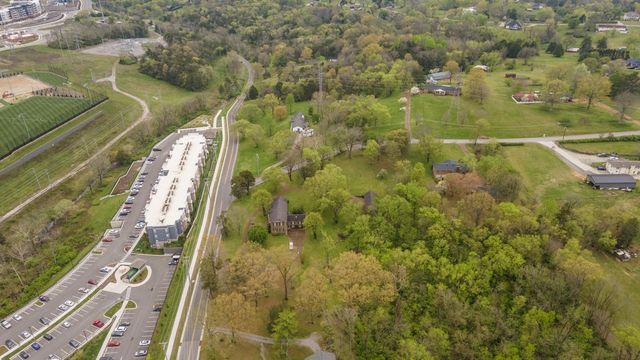 701 Preston Rd, Antioch, TN 37013