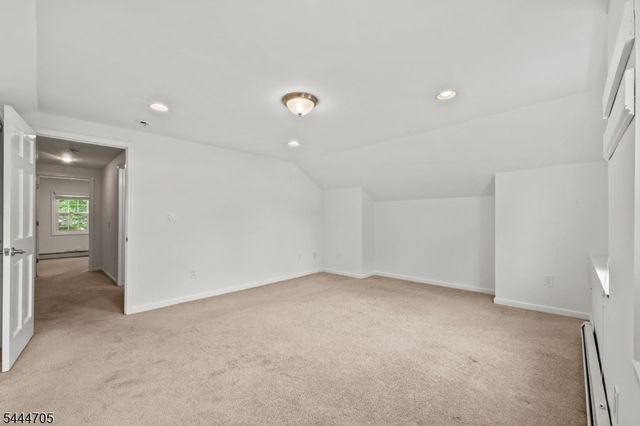 54 Chestnut Ave, Park Ridge Boro, NJ 07656
