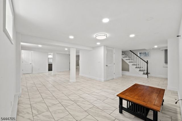 54 Chestnut Ave, Park Ridge Boro, NJ 07656