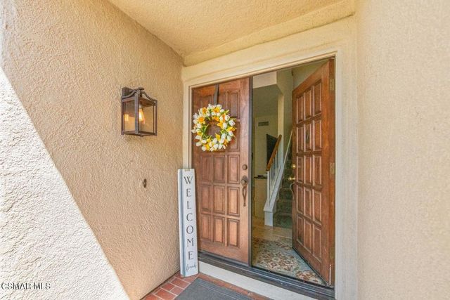 236 Country Club Drive B, Simi Valley, CA 93065
