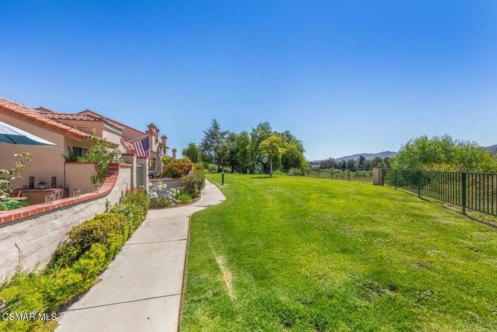 Image 2 of property listing at 236 Country Club Drive B, Simi Valley, CA 93065