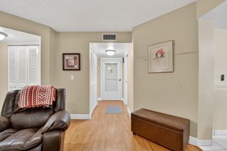 3871 Via Poinciana 404, Lake Worth, FL 33467