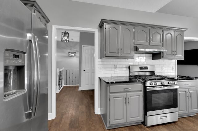 301 McKinney St, Estill Springs, TN 37330