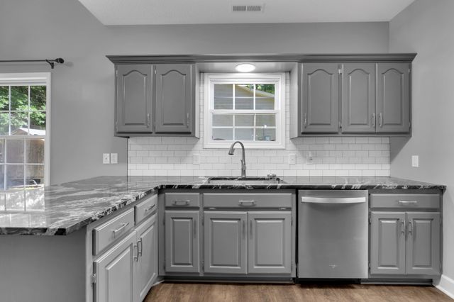 301 McKinney St, Estill Springs, TN 37330