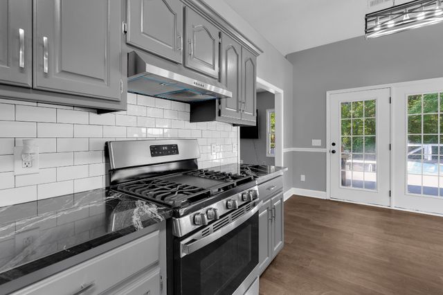 301 McKinney St, Estill Springs, TN 37330