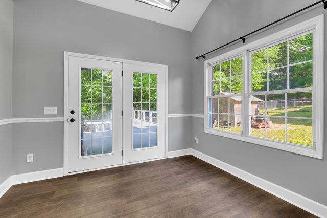 301 McKinney St, Estill Springs, TN 37330