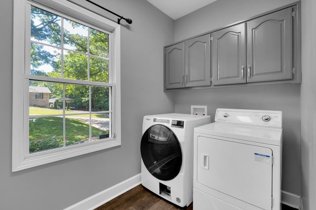 301 McKinney St, Estill Springs, TN 37330
