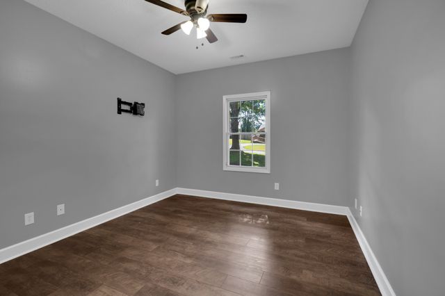 301 McKinney St, Estill Springs, TN 37330