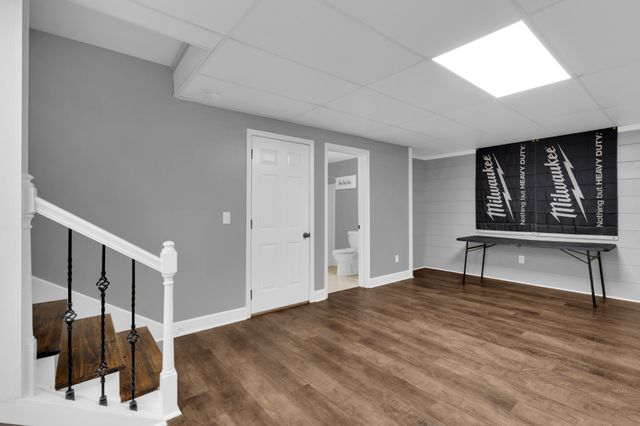 301 McKinney St, Estill Springs, TN 37330