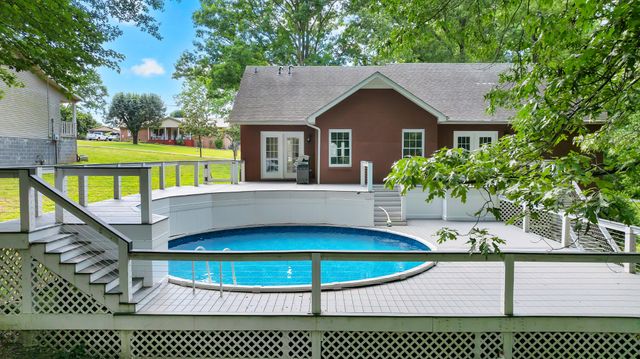 301 McKinney St, Estill Springs, TN 37330