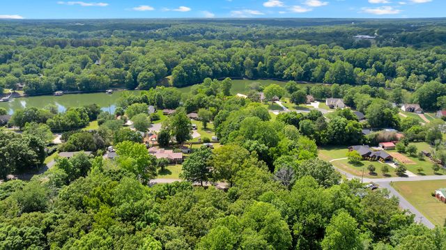 301 McKinney St, Estill Springs, TN 37330