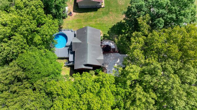 301 McKinney St, Estill Springs, TN 37330
