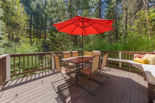 3148 Amber Trl, Pollock Pines, CA 95726