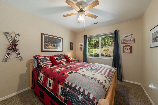 3148 Amber Trl, Pollock Pines, CA 95726