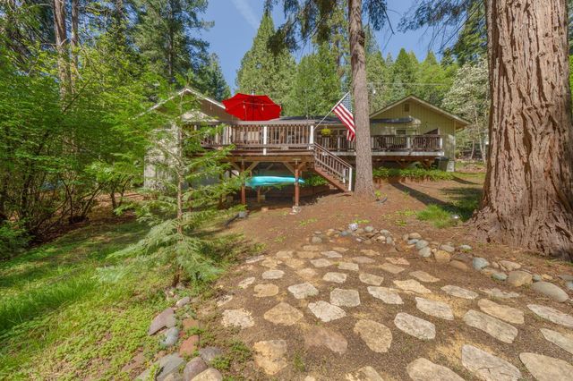 3148 Amber Trl, Pollock Pines, CA 95726