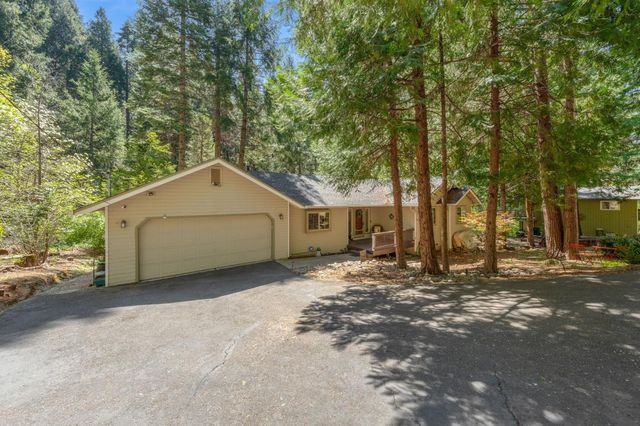 3148 Amber Trl, Pollock Pines, CA 95726
