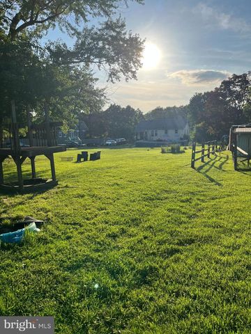 1837 LARKIN RD, Upper Chichester, PA 19061